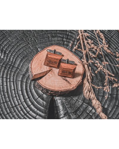 Wooden cufflinks 