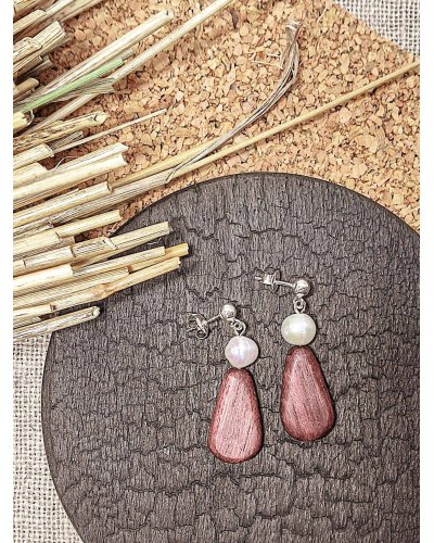 Drewniane kolczyki z perłą