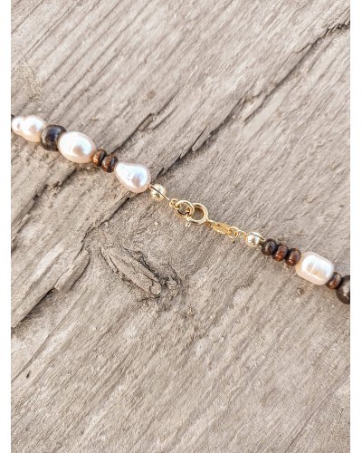 Naszyjnik z naturalnym pereł słodkowodnych i drewna