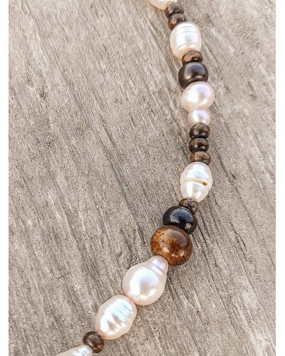 Naszyjnik z naturalnym pereł słodkowodnych i drewna
