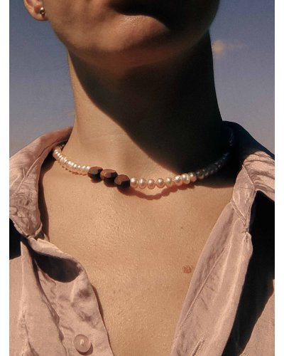 Necklace made of natural freshwater pearls and wooden beads