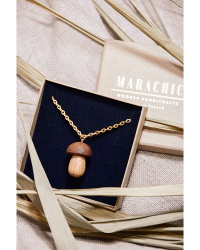 Necklace with mushroom