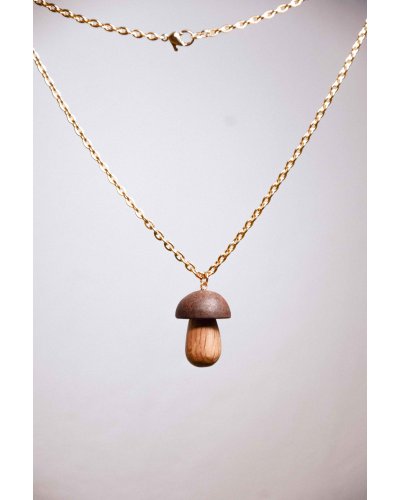 Necklace with mushroom