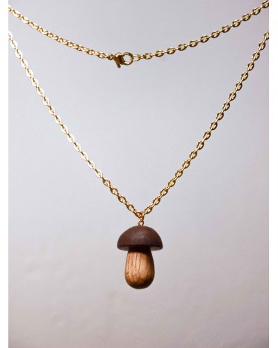 Necklace with mushroom