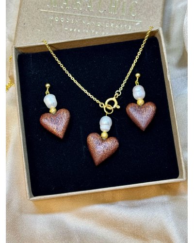 Pearl love necklace