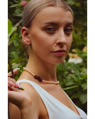 Necklace made of natural freshwater pearls and wooden beads