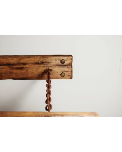 Drewniana lampa z belki