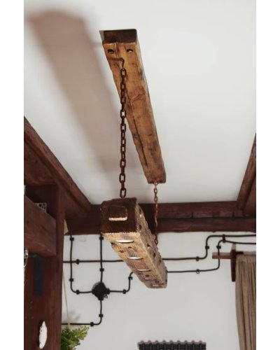 Wooden beam lamp
