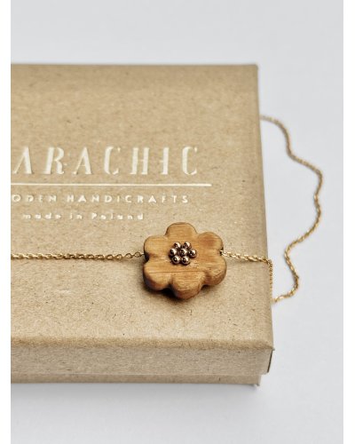 Chain with a wooden heart