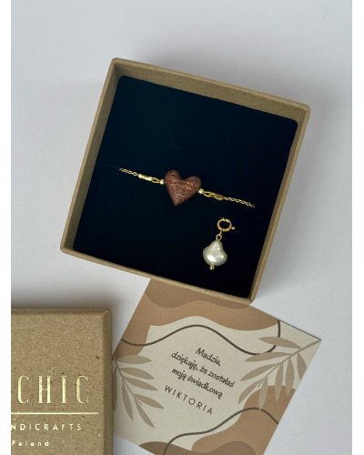 Bransoletka z drewnianym serduszkiem