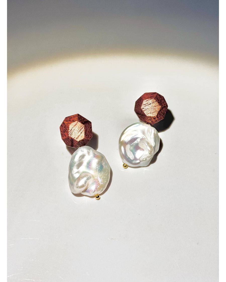 Pearl Spell earrings