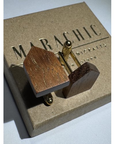 Drewniane spinki do mankietów barn