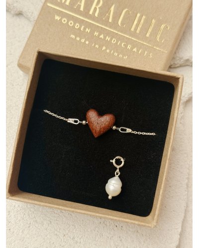 Bracelet with a wooden heart