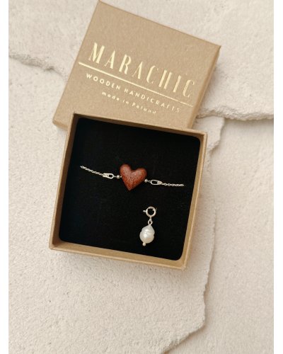Bracelet with a wooden heart