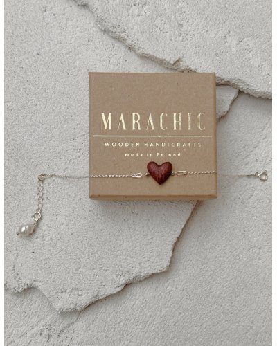 Bracelet with a wooden heart