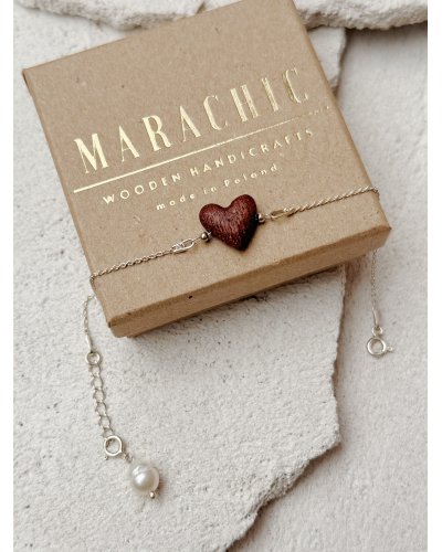Bracelet with a wooden heart