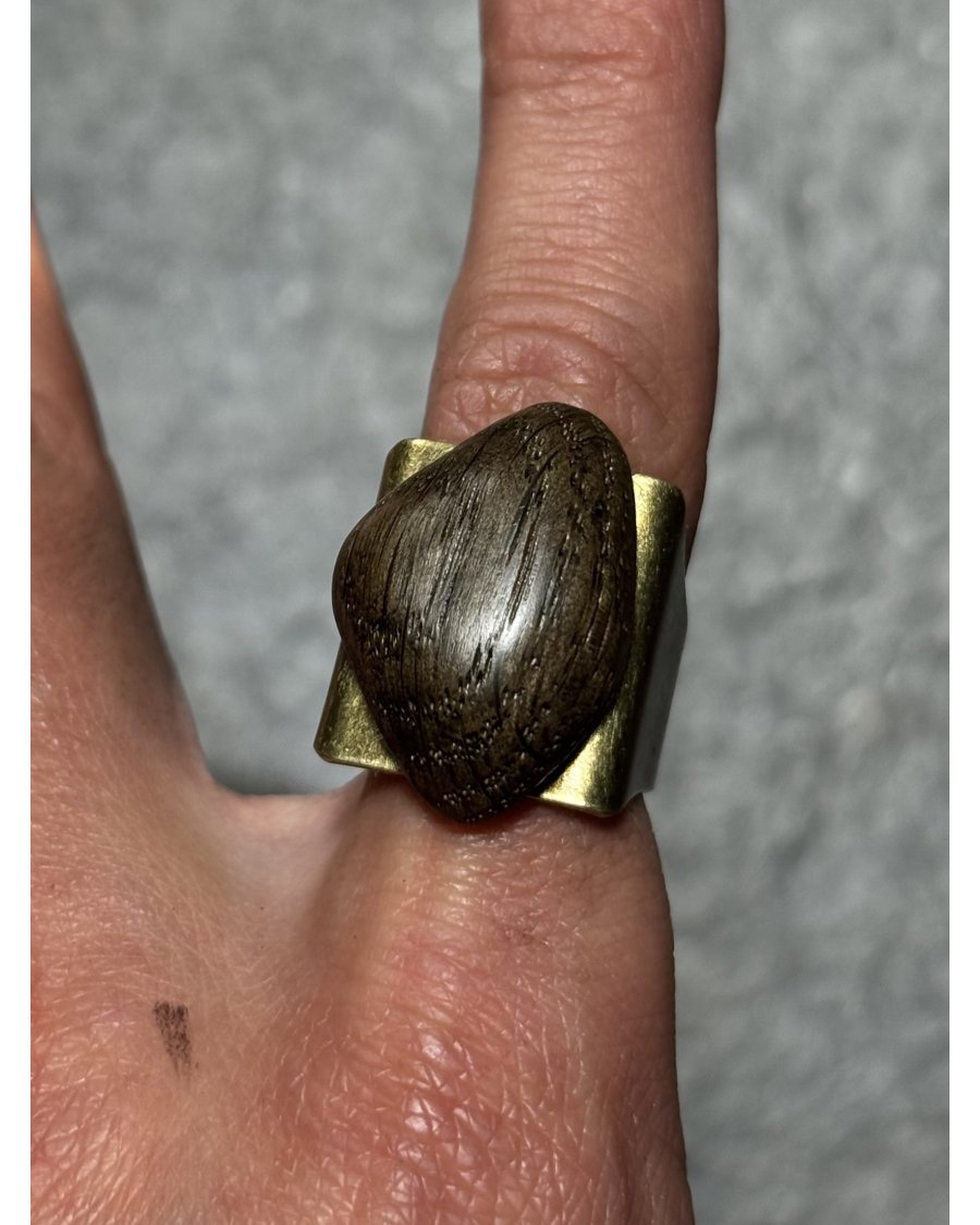 Unregale Ring