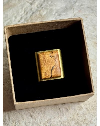 Duży Pierścionek z Drewna — Unikatowa Biżuteria Artystyczna Rękodzieło