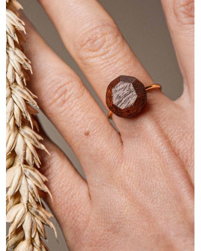 Wooden diamond ring. A unique handicraft as a gift for her.