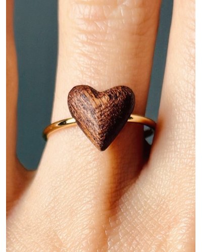 Wooden ring with heart by MARACHIC
