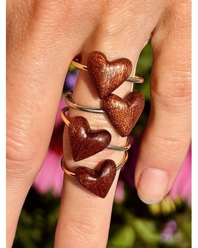 Drewniany pierścionek z sercem MARACHIC