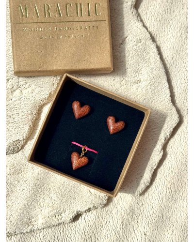 Zestaw Prezentowy: Kolczyki i Zawieszka Serce | Drewno Sapeli