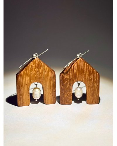 Kolczyki Pearl's Shelter Tiamba i Perła Słodkowodna – Luksusowe Rękodzieło