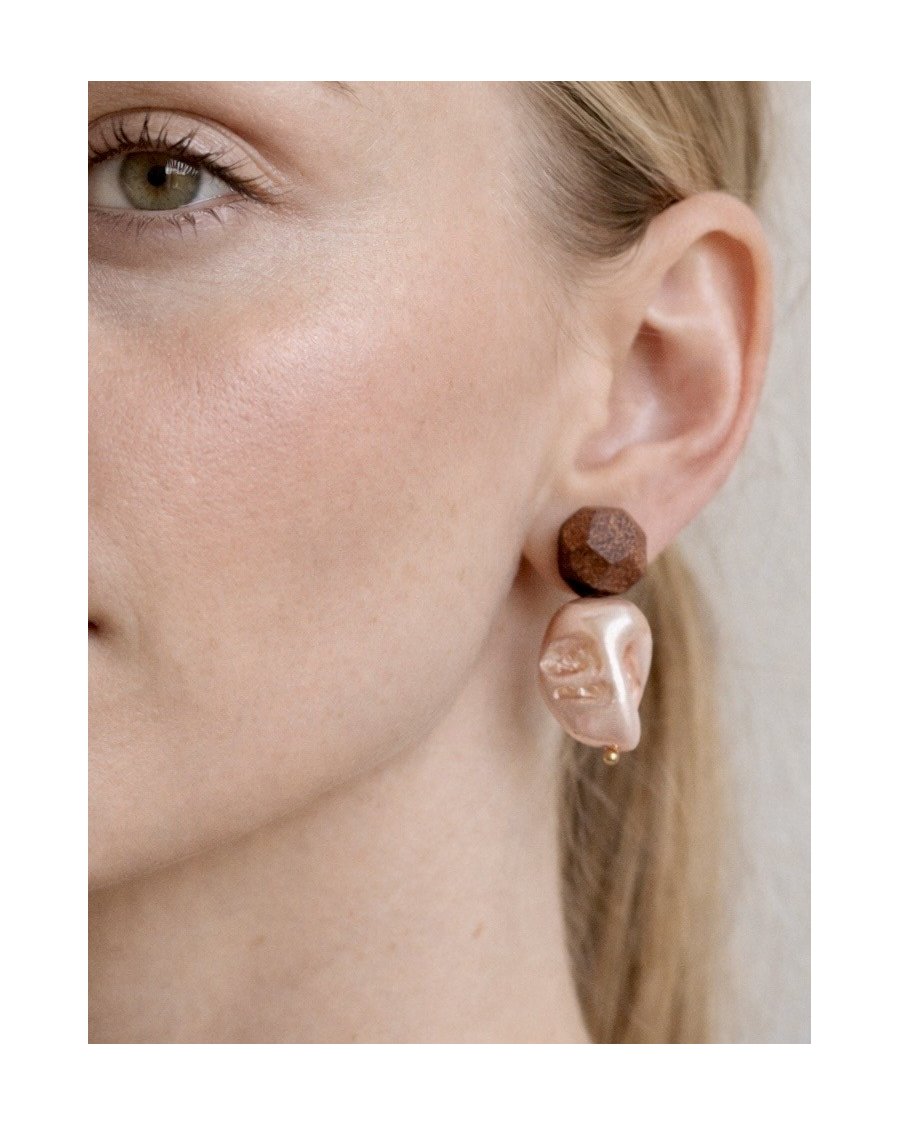 Earrings with a wooden diamond and a baroque pearl | Unique gifts