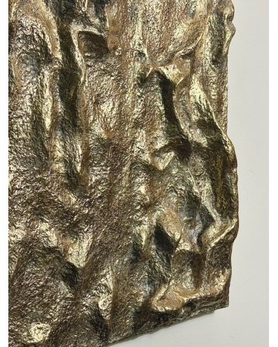 A perfect painting for art lovers who value originality and imperfection.