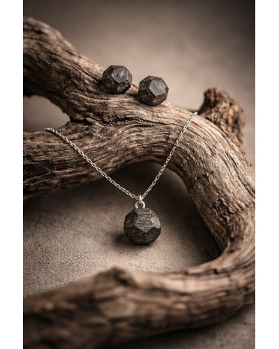 Wooden Jewelry Collection | The Perfect 5th Anniversary Gift