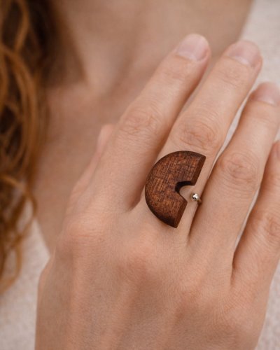 Beautiful modernist ring with a wooden element | Handicraft for gift